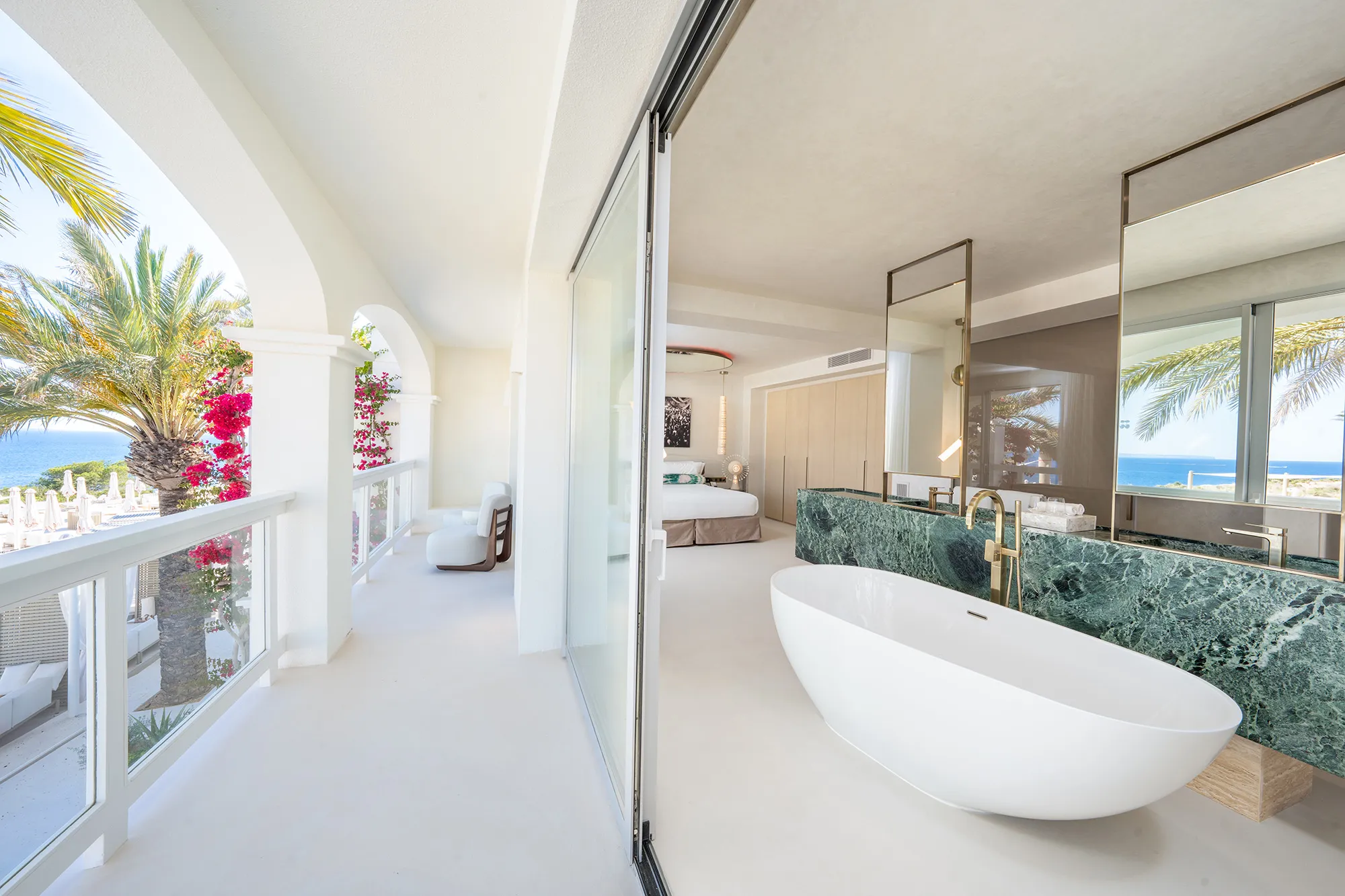 Destino-Five-Ibiza_Epic-Suite-with-Pool-View-2.jpg