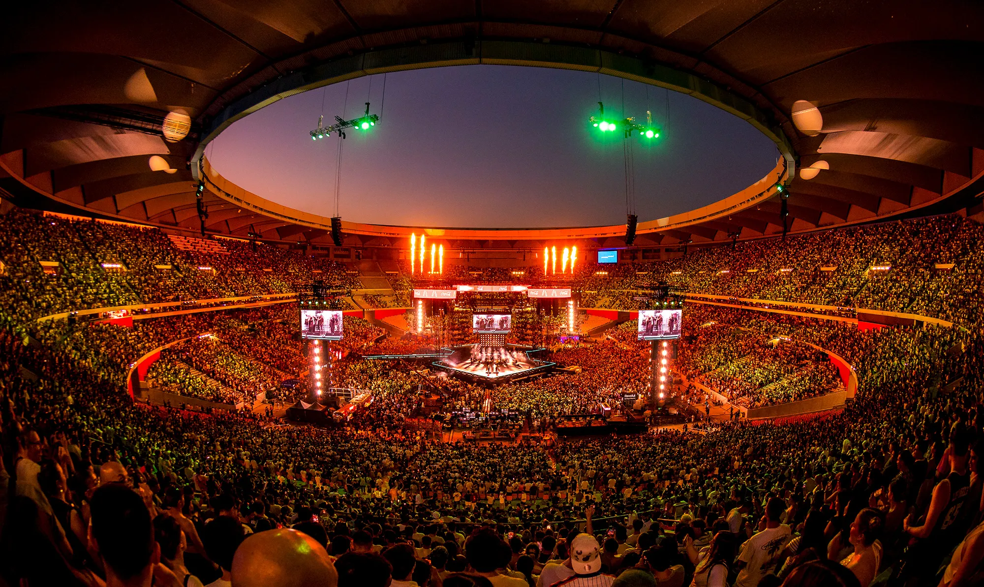 Coca-Cola x La Velada Del Año 5