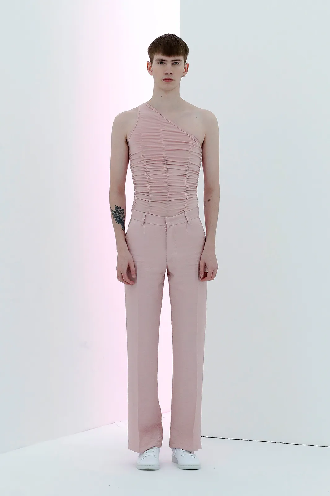 Victor Von Shwarz Look 02 02.jpg